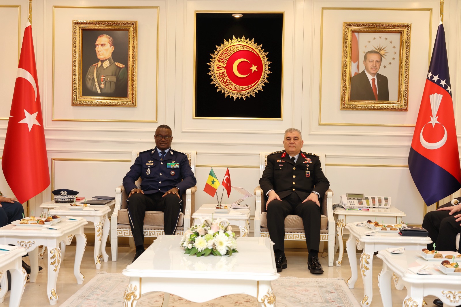 Coopération internationale : le haut commandant  de la Gendarmerie sénégalaise en  visite officielle auprès du commandement général de la Gendarmerie de la république de Turquie ‎